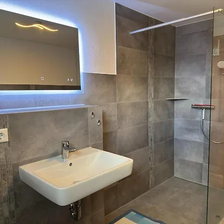 Дом отдыха Ruhiges In Urlaub Nahe Am Цингст